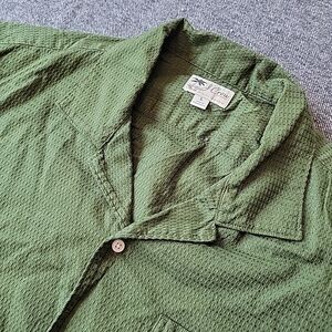J Crew Shirt Men's Large Green Textured Short Sleeve Button Up Camp Collar